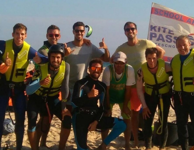 Kiters en la arena